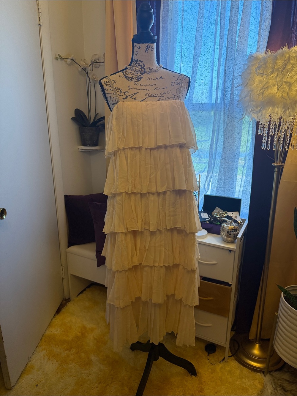 AKIRA Cream Tiered  Maxi Dress